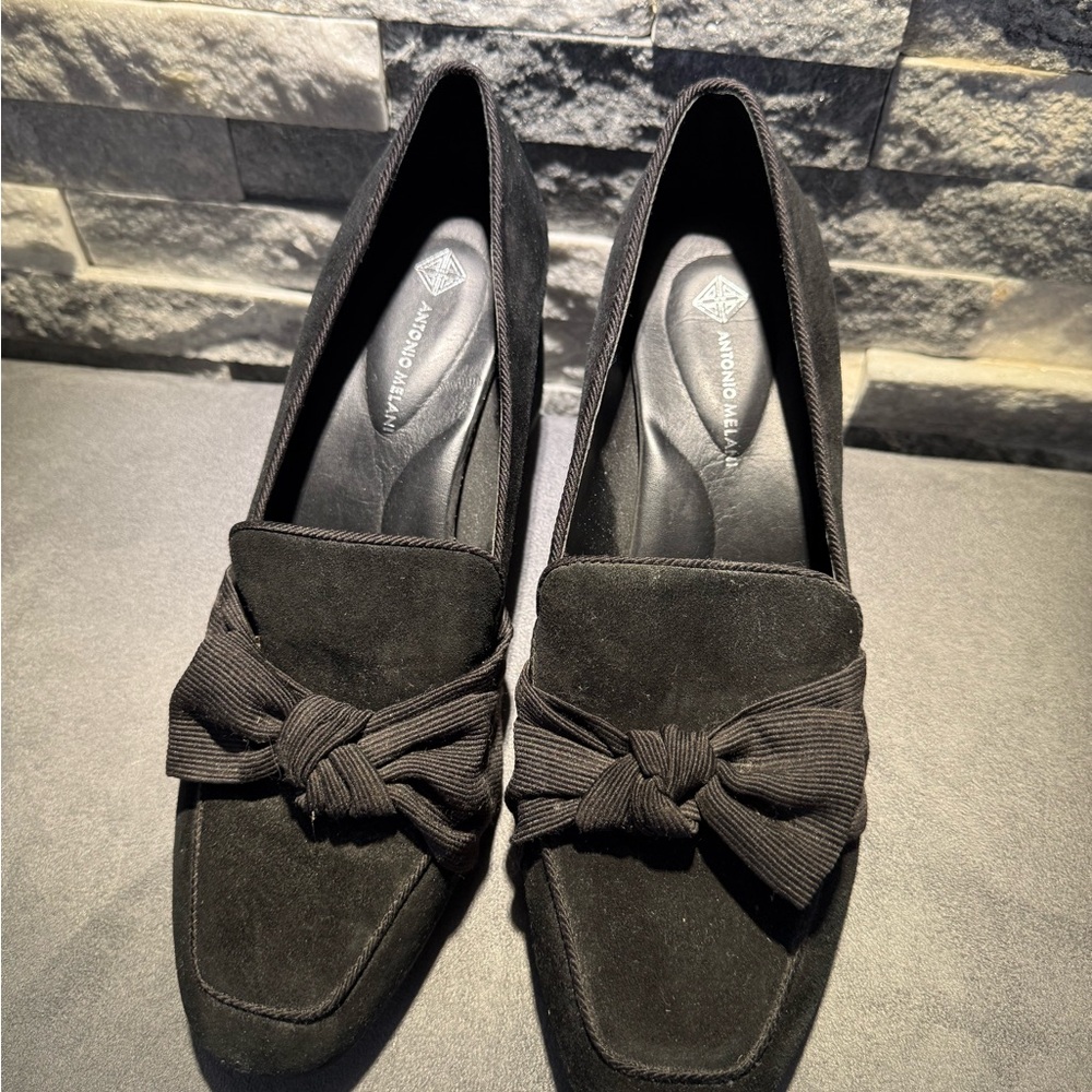 ANTONIO MELANI Black Heels with Bow Detail